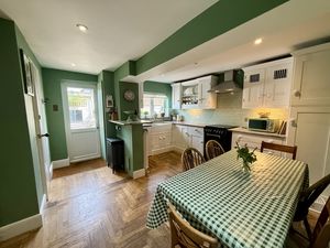 Photo 15- click for photo gallery